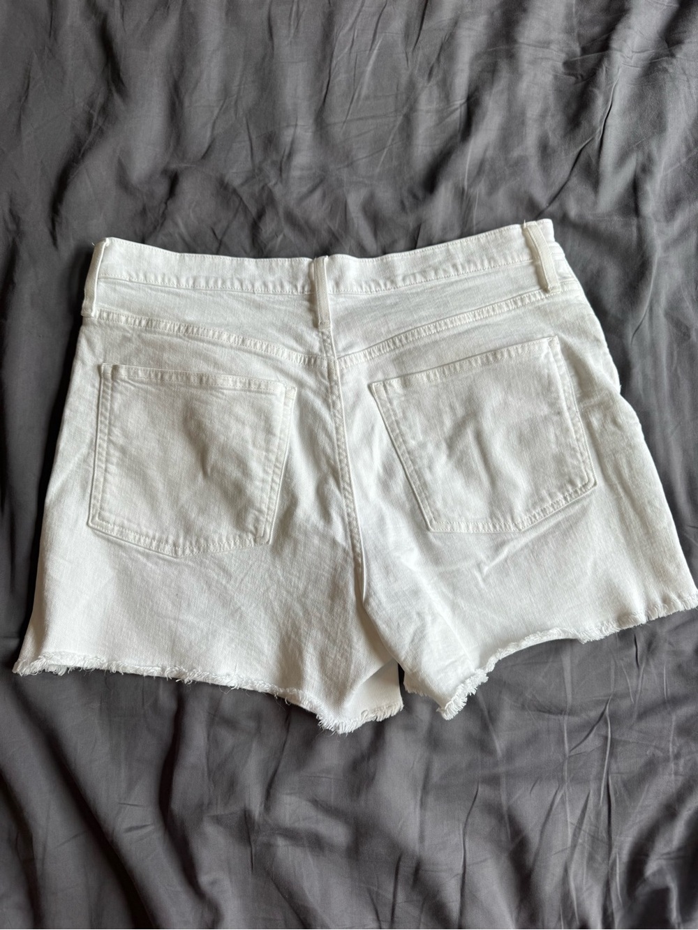 JCrew Women’s White Denim Frayed Hem Shorts size 31 - Picture 6 of 6